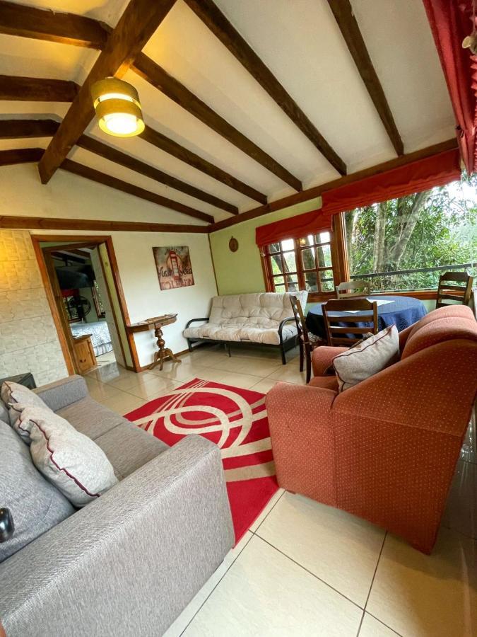 Cabanas Portal Del Rio Villarrica Exterior foto